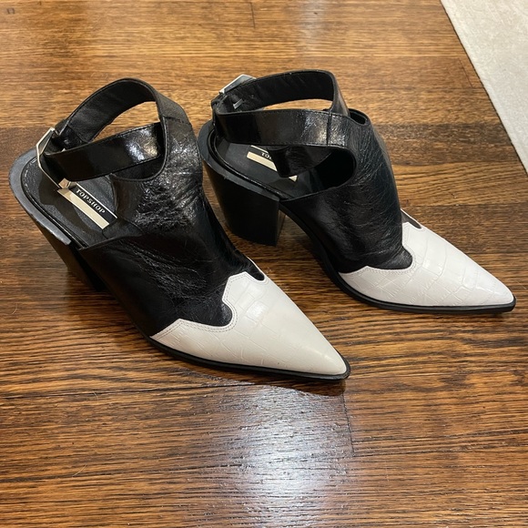 Topshop Western Ankle Boot - Picture 4 of 5